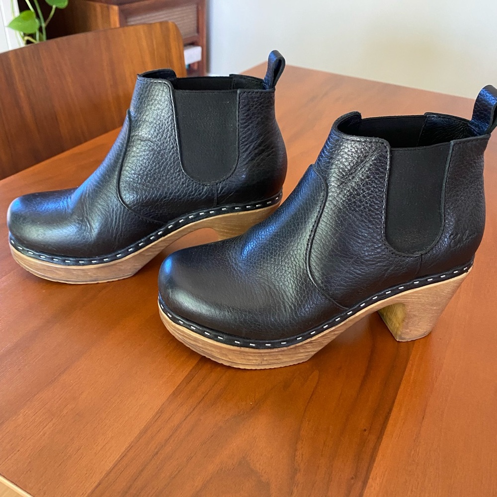Calou Stockholm Doris Clog Boots.